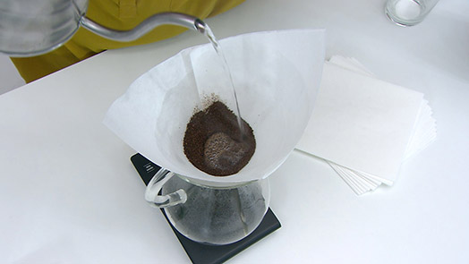 Chemex metoda pro výrobu vynikající filtrované kávy