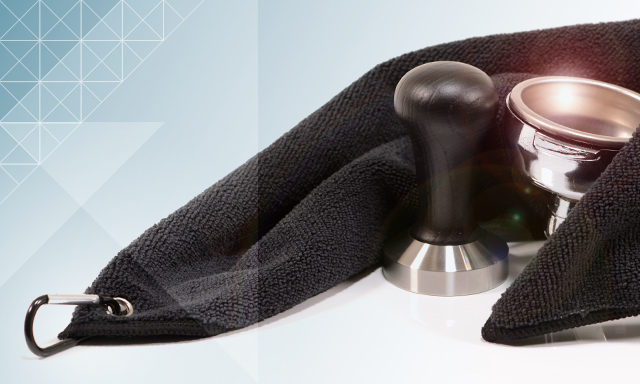 Always handy – the microfiber cloth with a snap hook